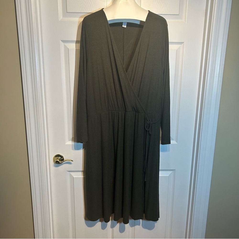 Old Navy Long Sleeve Sweater Dress
